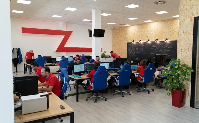La alicantina Zataca Systems instaura la jornada semanal de 4 días