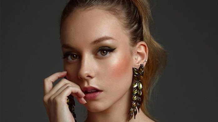 ester exposito series netflix ester exposito series netflix