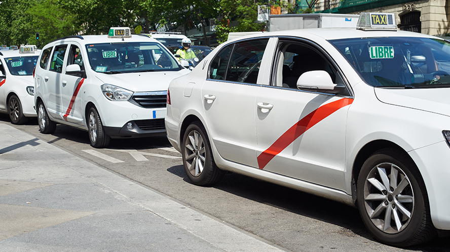 El renting apuesta por el sector del taxi para crecer