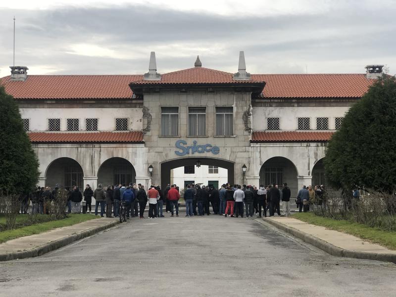 Sniace cesa su actividad y pide liquidación por no poder hacer frente a pagos