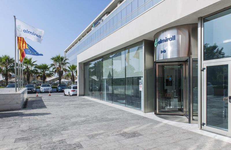 Almirall prevé un Ebitda de entre 260 y 280 millones en 2020