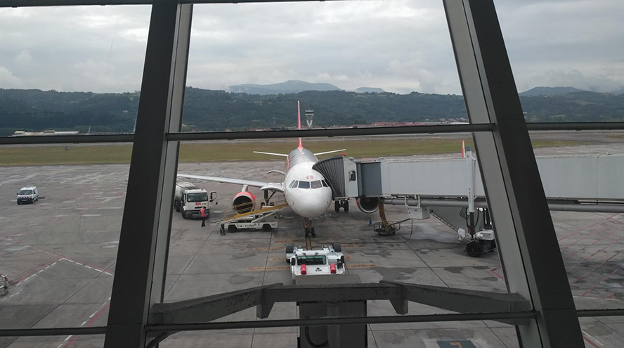 Ezentis renovará el sistema de radiocomunicaciones del aeropuerto de Bilbao