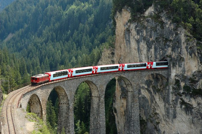 Glacier Espress, ferrocarriles