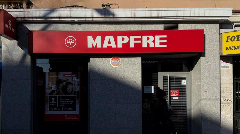 Mapfre prevé que el PIB caiga entre el 11,8% y 12,1% este año