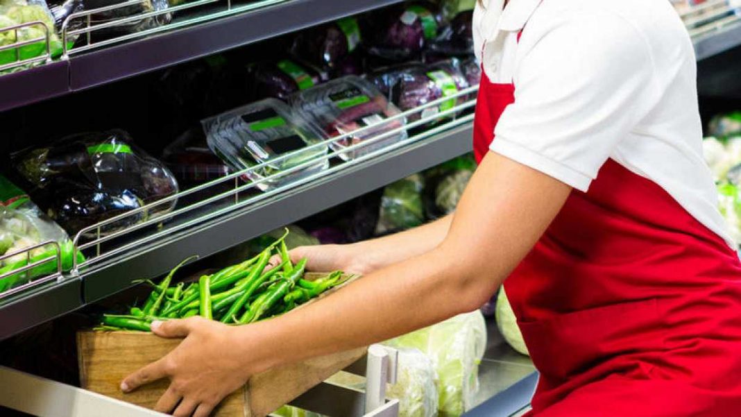 trabajador de supermercado