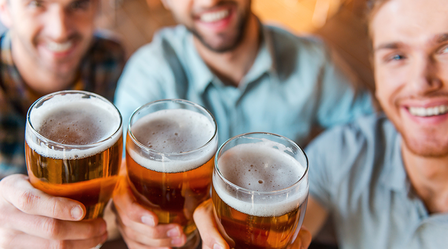 Adiós a un mito clásico: la cerveza no produce gases
