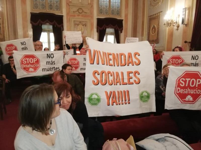 La PAH celebra la moratoria de cuatro años para desahucios y el «alivio» que supone para los inquilinos