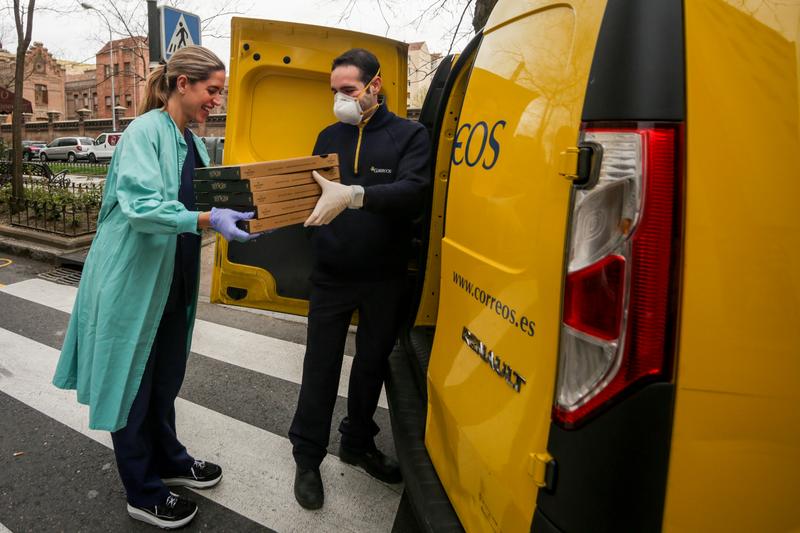 Abogados, sanitarios, repartidores, limpieza y compras ‘online’ podrán seguir trabajando