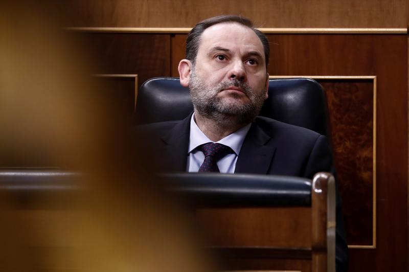 Las empresas que no paran darán a sus trabajadores un certificado para facilitar sus desplazamientos