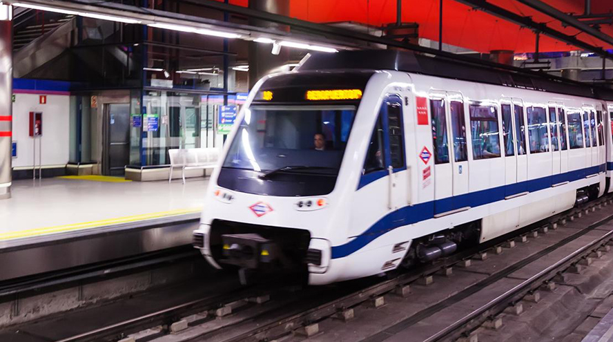 Metro de Madrid monta una campaña para defenderse de las aglomeraciones