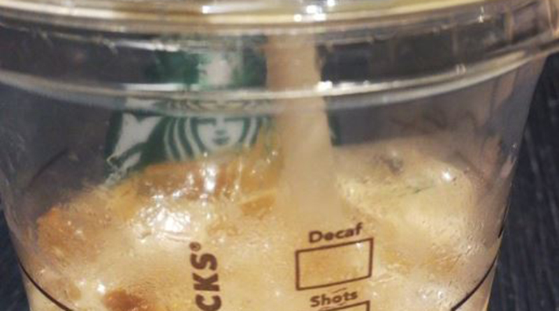 Apocalipsis de quejas en Starbucks: cuidado con «la sorpresa» en el café