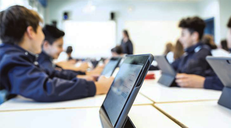El Gobierno pasa examen a las escuelas conectadas por Telefónica y Orange