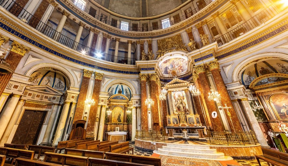Turismo virtual: visita museos y ciudades sin salir de casa
