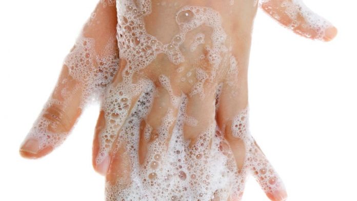 lavar manos con jabon
