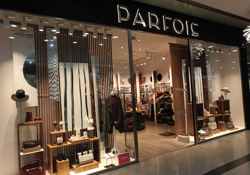 Parfois: sandalias y zapatillas para estrenar esta primavera