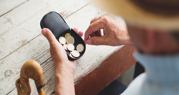 Así puedes perder una pensión no contributiva