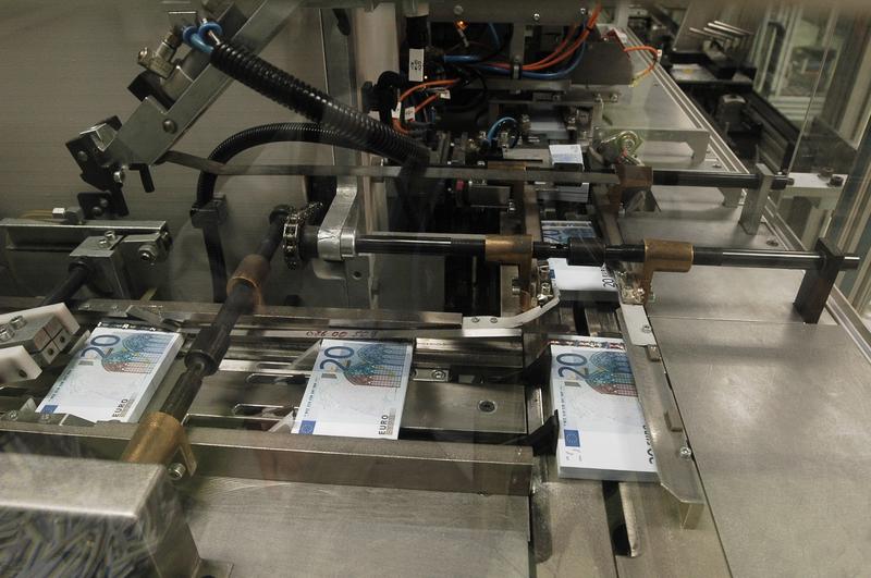 La banca pide 20.700 M€ al BCE en tres subastas de liquidez