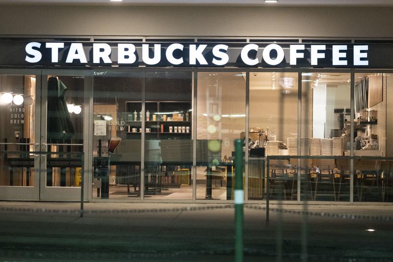 Starbucks se alía con Sequoia Capital China para invertir en el gigante asiático