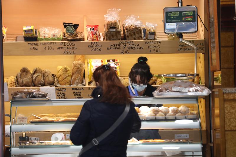 Doce sectores económicos podrán beneficiarse de la moratoria de cuotas, entre ellos peluquerías y pastelerías