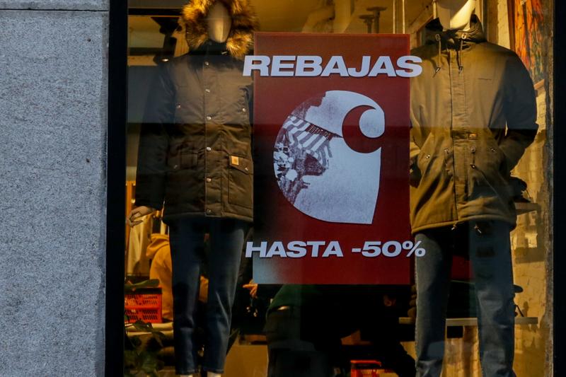 El Gobierno recomienda al sector textil valorar el cierre temporal
