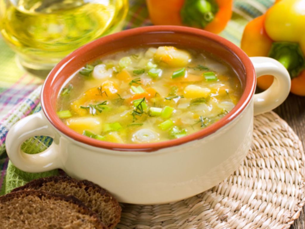 sopa de pollo
