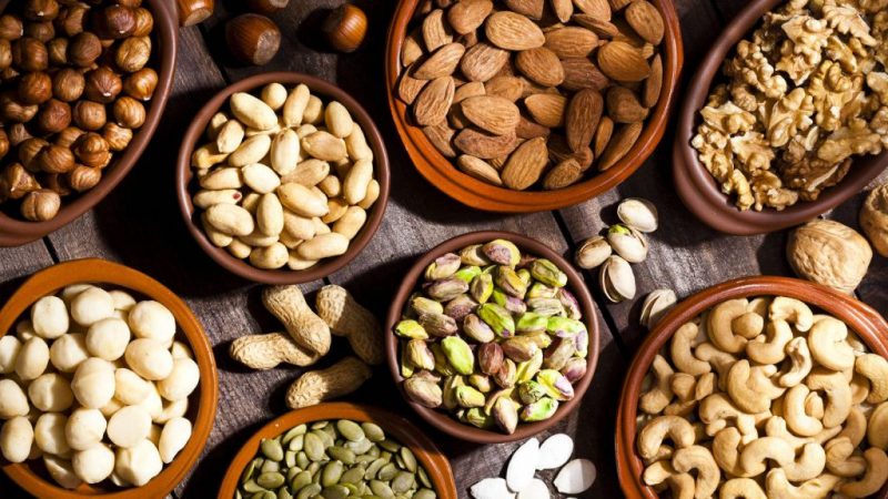Seis alimentos que protegen la firmeza de la piel 6 Merca2.es frutos secos