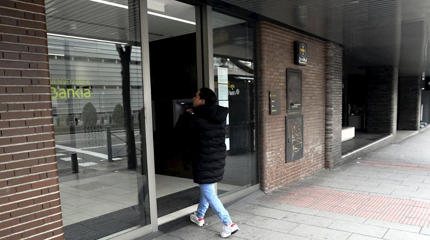 Bankia dice el mercado laboral está «seriamente dañado»