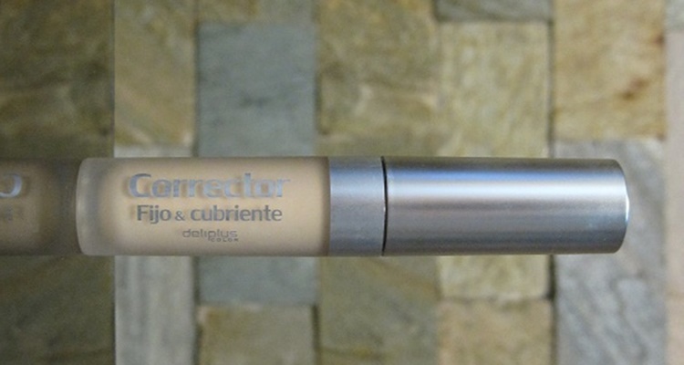 Corrector rostro cansado