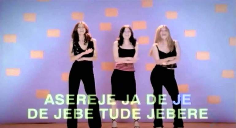 Repasamos algunas de las más míticas canciones del verano en España