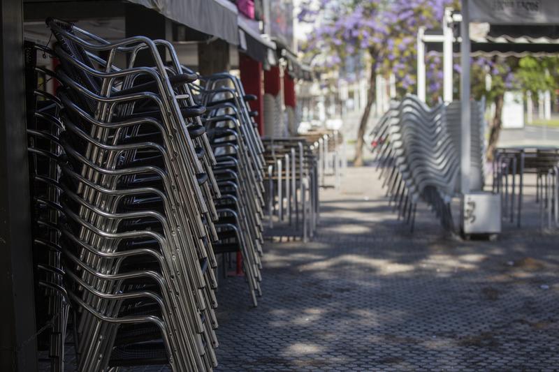 Los restaurantes solo podrán abrir a partir de este lunes durante el horario de recogida de pedidos