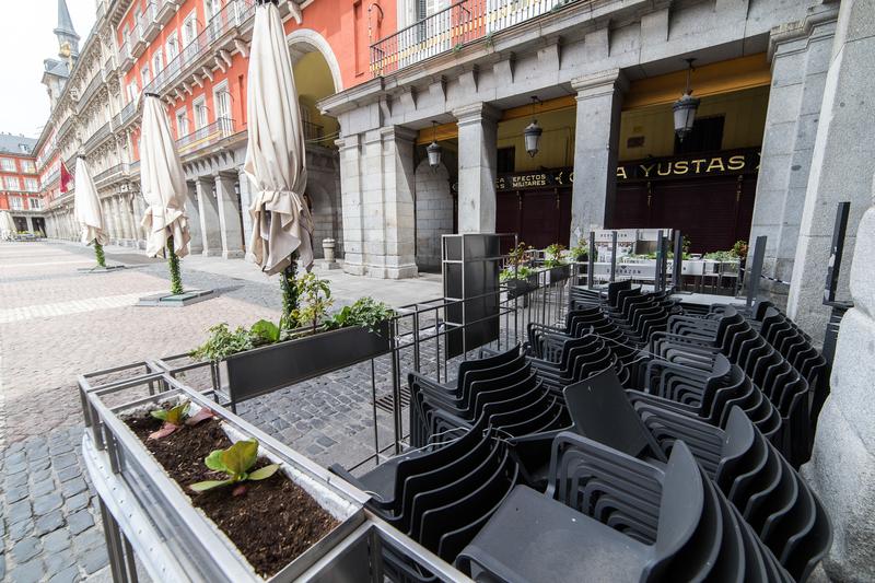 Hosteleros de Madrid denuncian que el 40% no han cobrado prestaciones