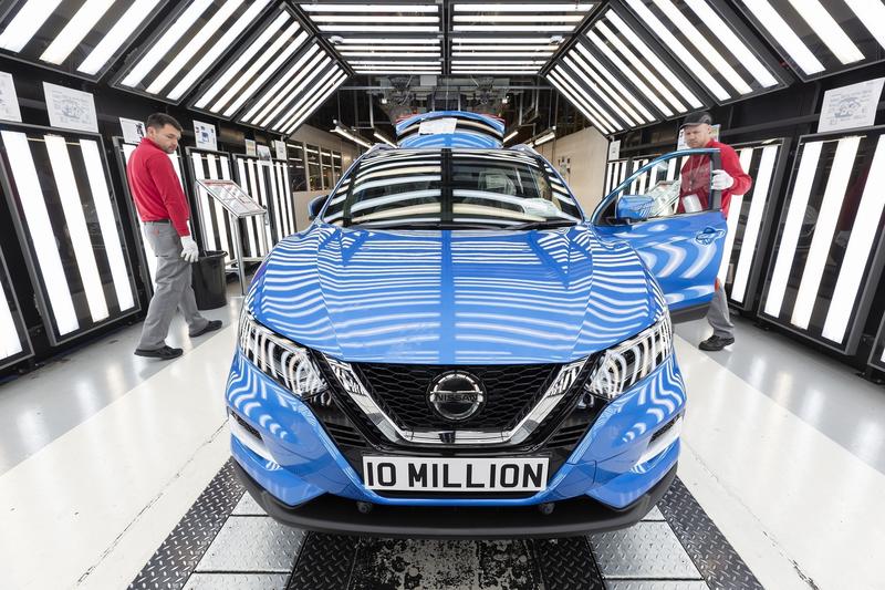 Más presión sobre los asiáticos por su doble juego para sustituir a Nissan