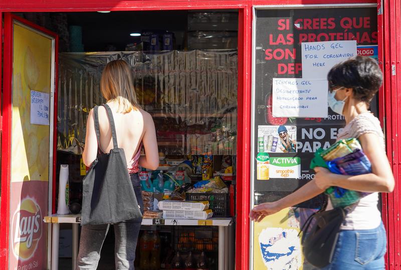 Un 74% de los españoles retrasa sus decisiones de compra para cuando acabe el estado de alarma, según Cetelem