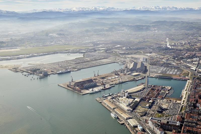 El Gobierno incluye a los puertos de Santander y Alicante entre los puertos de entrada a España