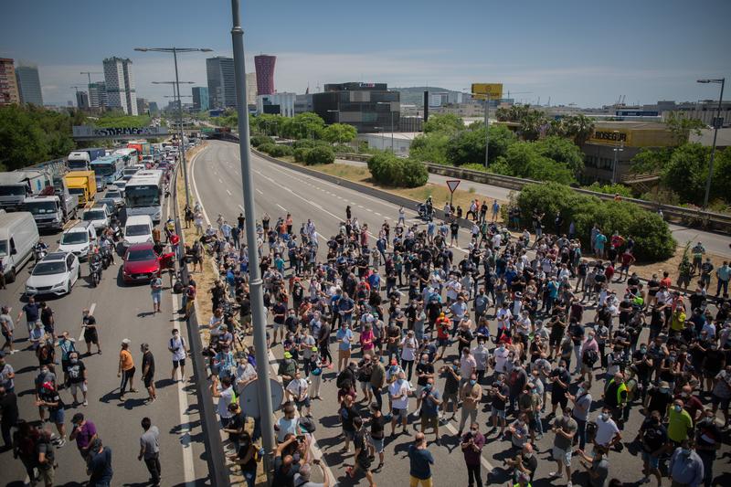 El pleno de Barcelona rechaza de forma unánime el cierre de Nissan