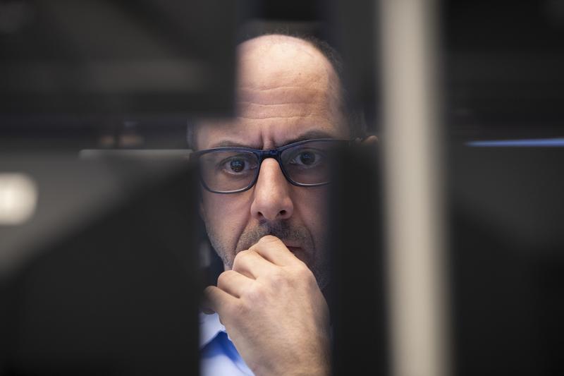 La prima de riesgo cae por debajo de los 100 puntos básicos