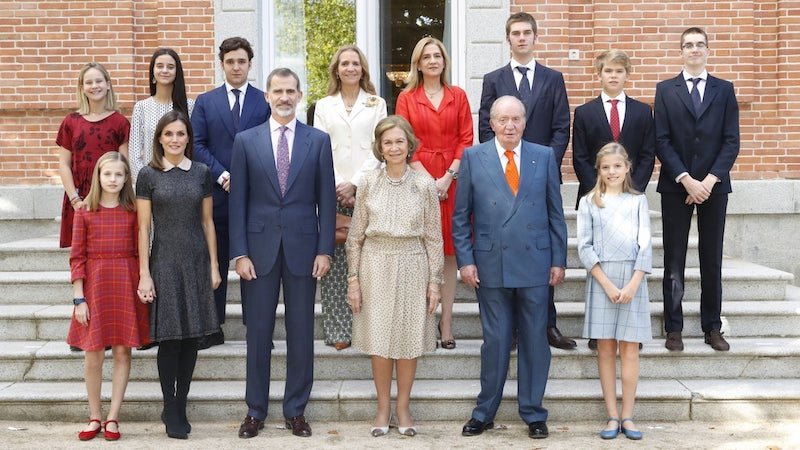 Familiares del Rey enchufados en fundaciones y empresas públicas