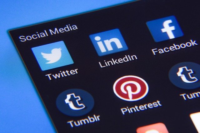 como usan redes sociales los autonomos
