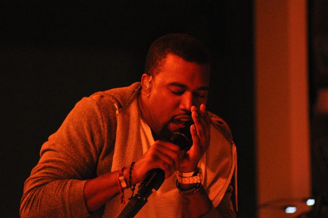 Kanye West, conspiraciones