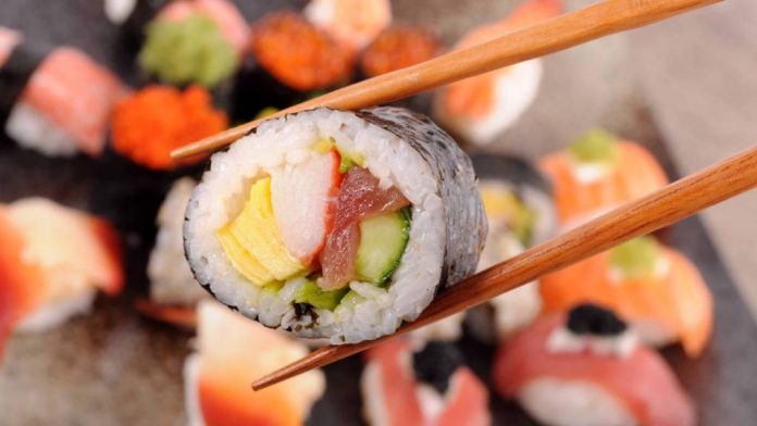 cómo hacer sushi