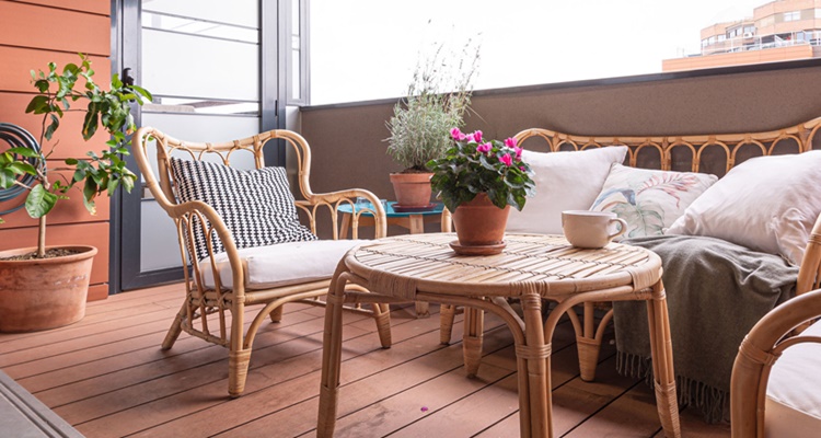 Ideas para reconvertir tu balcón o terraza en un segundo salón