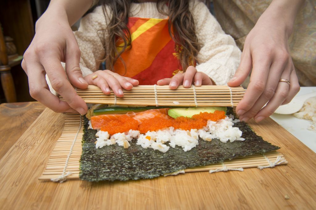 montar sushi