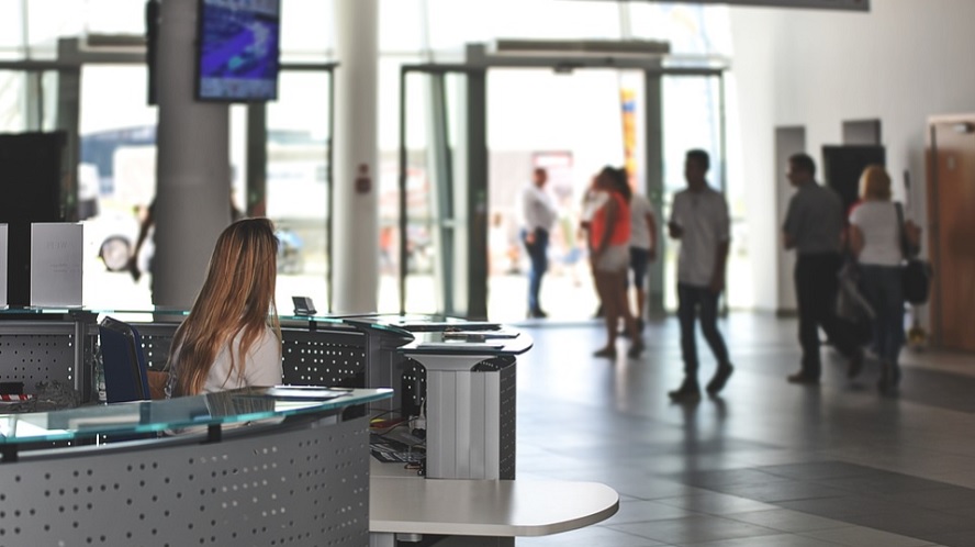 La llegada de turistas a España baja de 20 millones por primera vez desde 1969