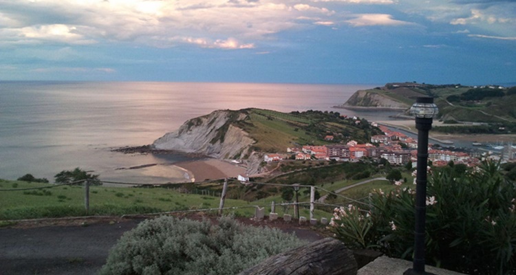 zumaia pais vascos pueblos espa%C3%B1a Moncloa