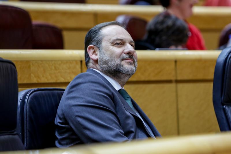 El Gobierno prepara un plan de inversión y reformas para salir de la crisis