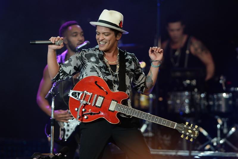 Ed Sheeran y Bruno Mars a la Bolsa: la mayor salida al mercado de 2020