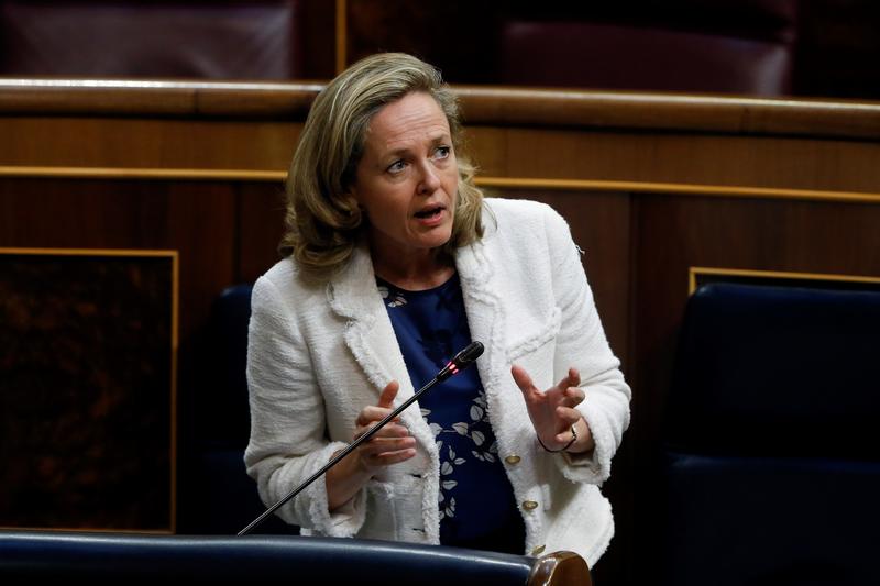 Calviño constata un «cambio de tendencia» en la economía y asegura que «la recuperación ya se ha iniciado»