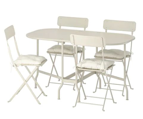 mesa y sillas plegables