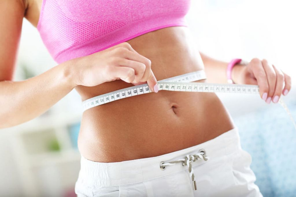 Las bebidas con menos calorías para bajar una talla