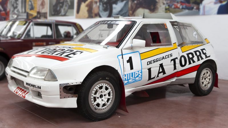 El coche siniestrado de Aznar y otros icónicos coches de Desguaces La Torre 25 Merca2.es subasta coches desguaces la torre